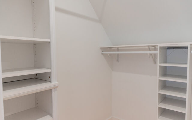 11. Bedroom3ClosetWalkIn