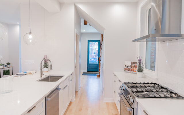 3. Kitchen ViewOfFrontDoor2